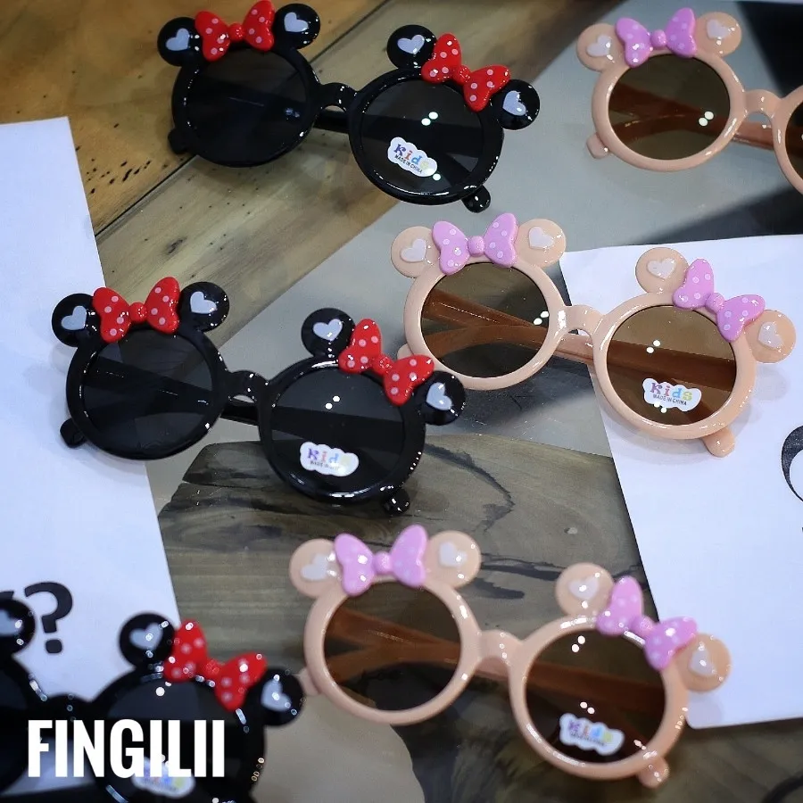 عینک آفتابی دخترانه میکی