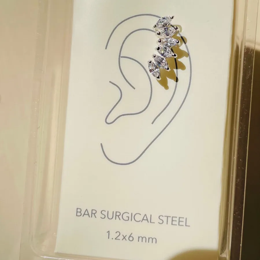 پیرسینگ گوش برند i am