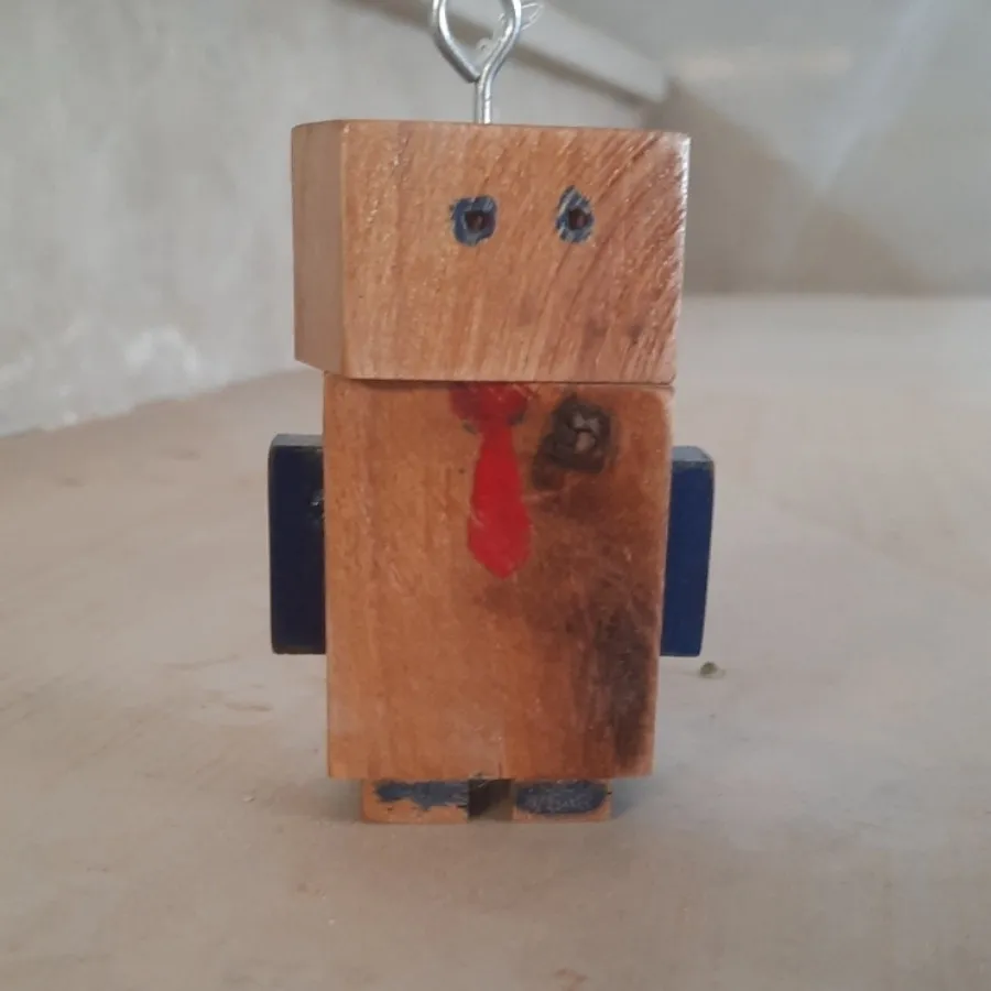 جاسوییچی ادمکی