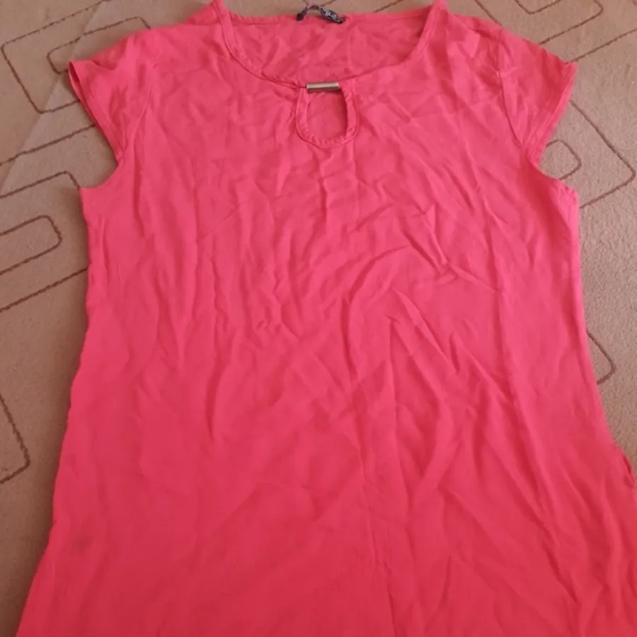 تیشرت سورخابی