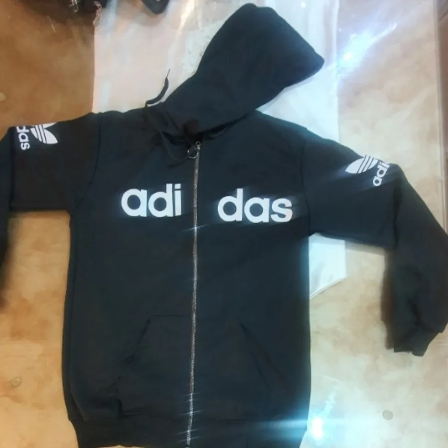 سیوشرت آدیداس