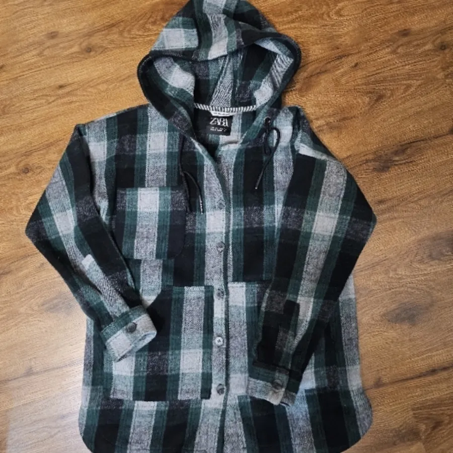 ژاکت پشمی کلاه دار