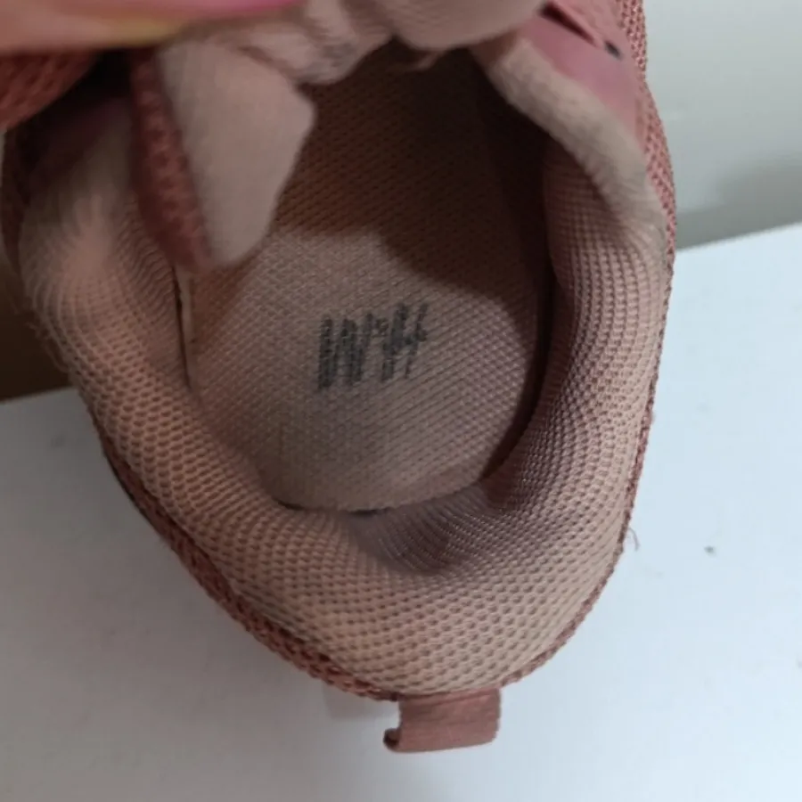 کفش HM صورتی