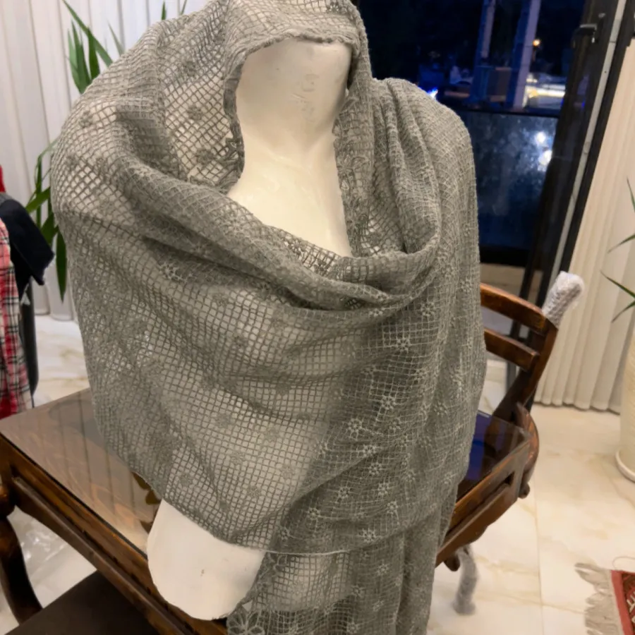 شال کنفی خامه دوزی