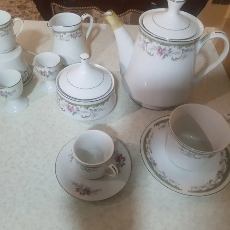 سرویس چینی گل سلطنتی