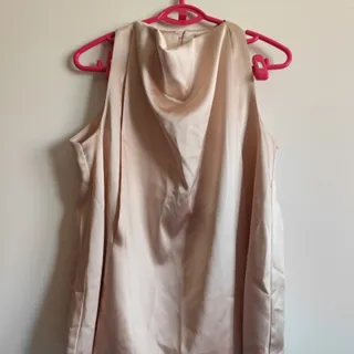 تاپ ساتن گل‌بهی