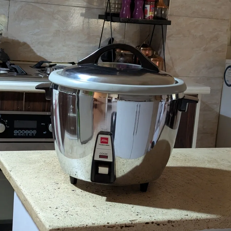 پلوپز 12 نفره توشیبا