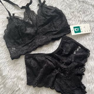نیمتنه شورت دانتل