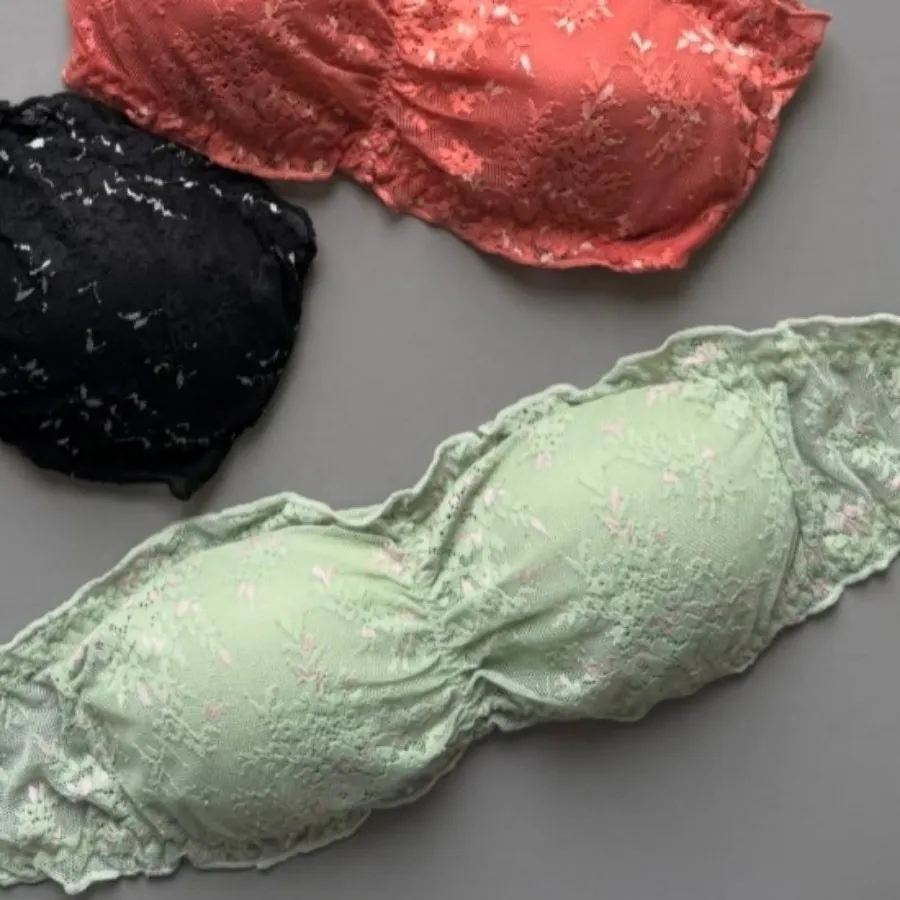 دکلته گلدار