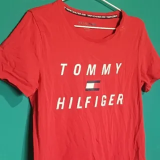 تیشرت قرمز برند Tommy Hil