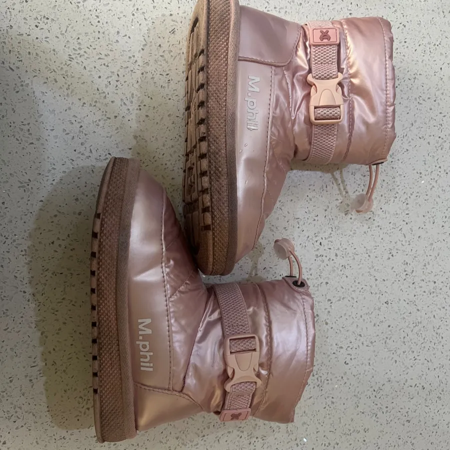 بوت دخترانه السی واکی