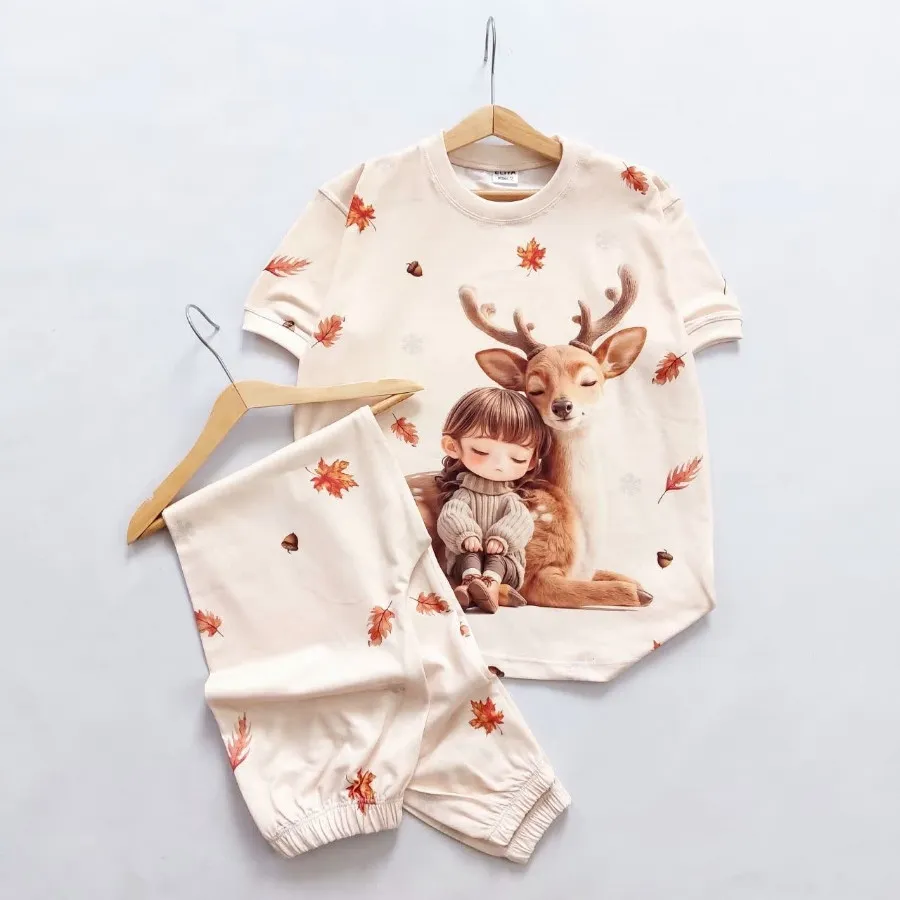 تیشرت شلوار دختر و گوزن