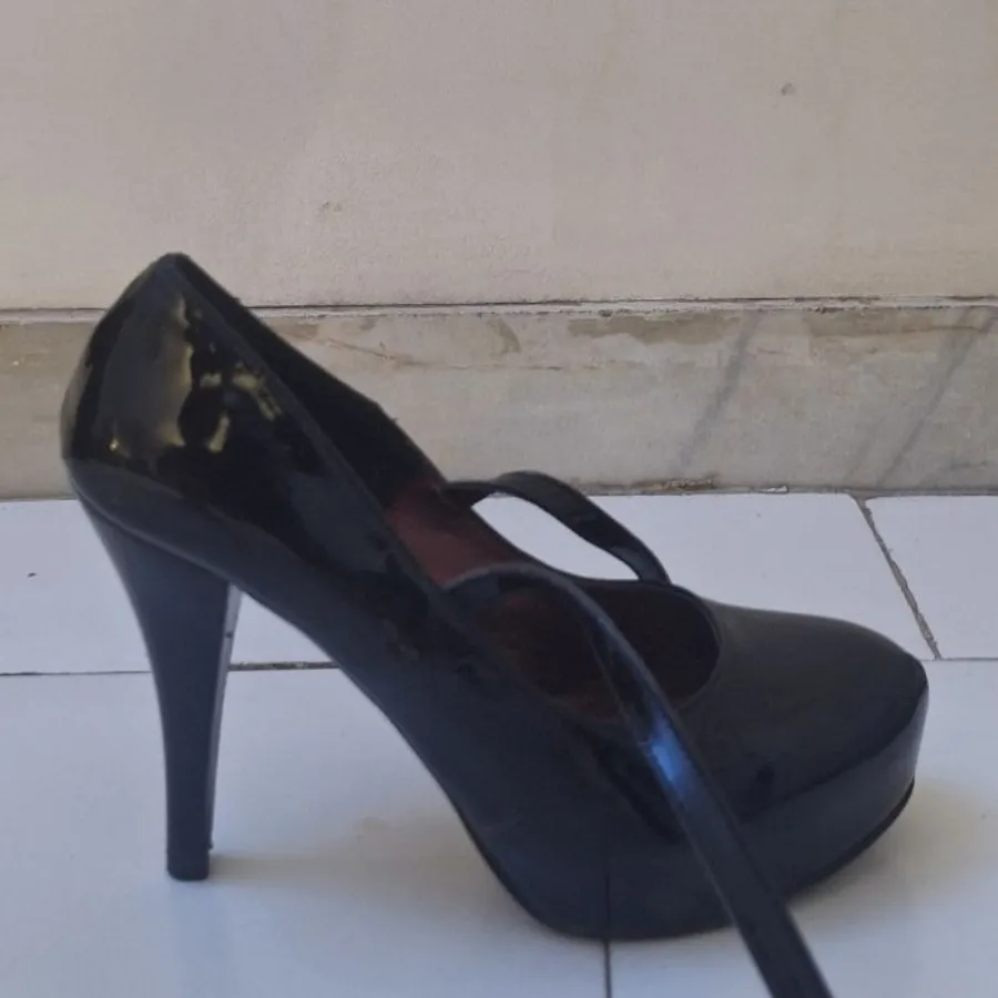 کفش پاشنه بلند مشکی 38