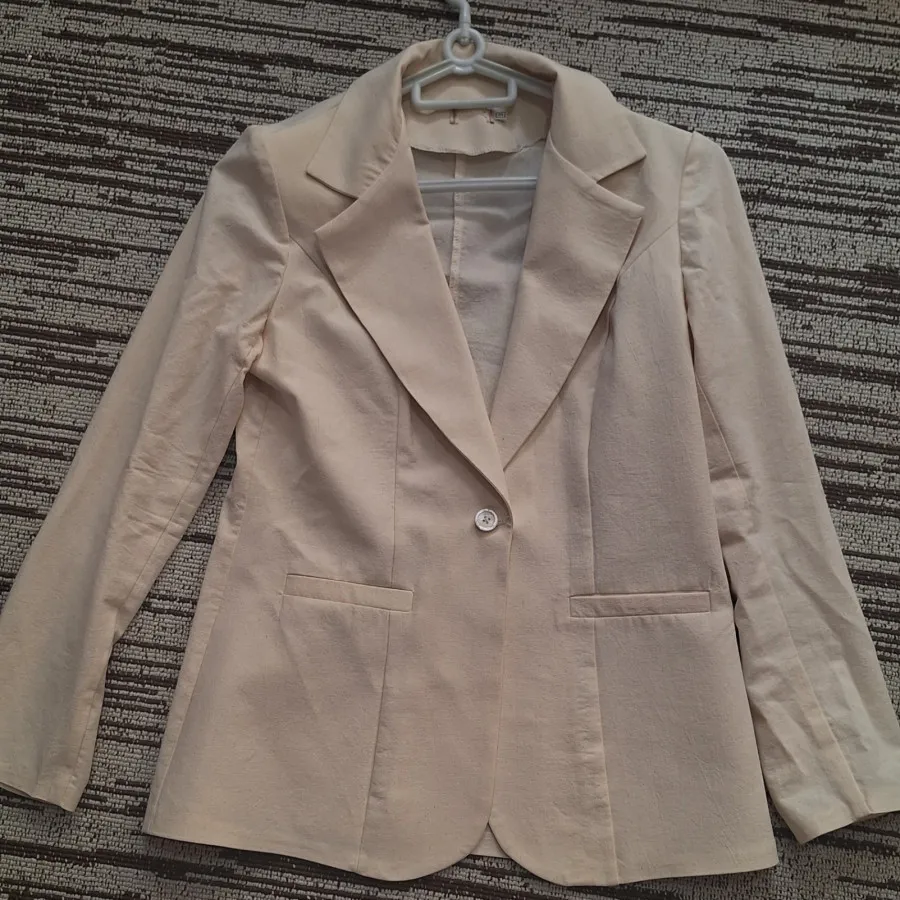 کت لینن زارا