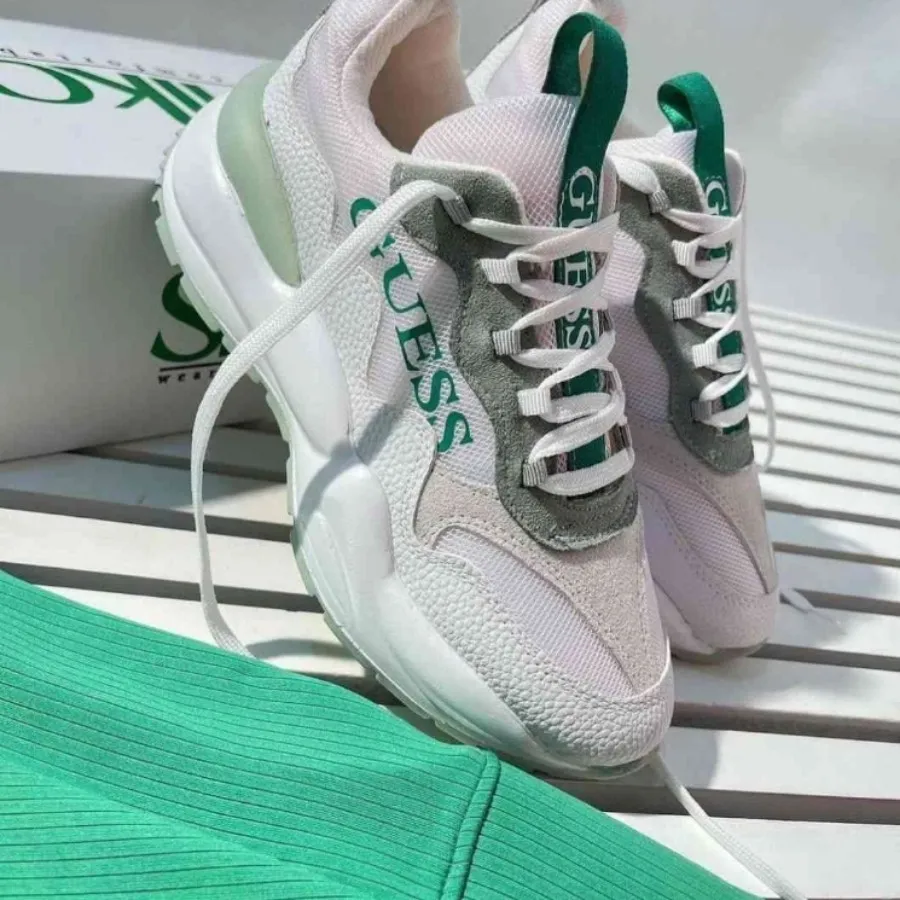 کتونی حراجی