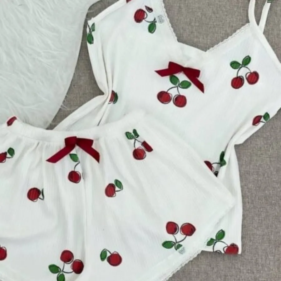 تاپ و شلوارک گیلاس