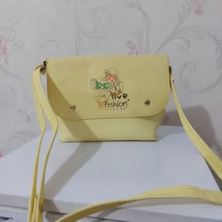 کیف دخترانه زرد