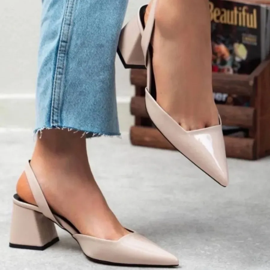 کفش چرم مصنوعی