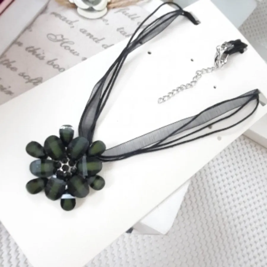 گردنبند رزینی