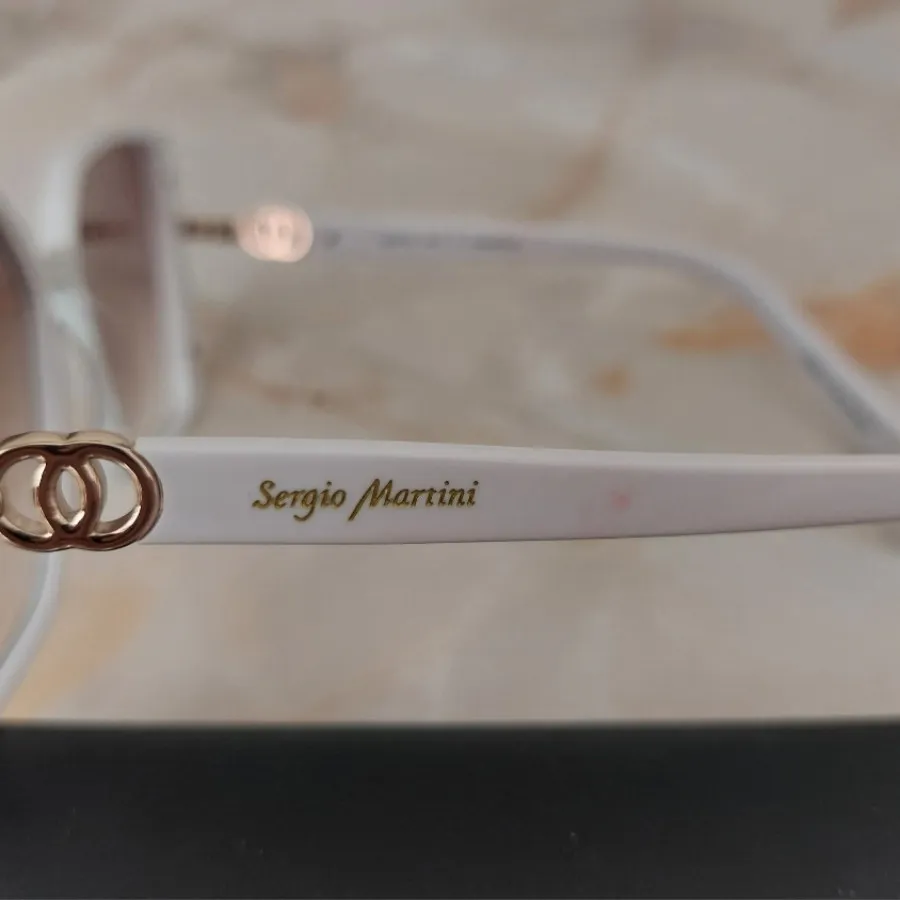 عینک آفتابی