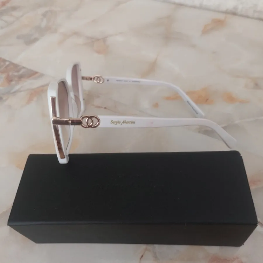 عینک آفتابی