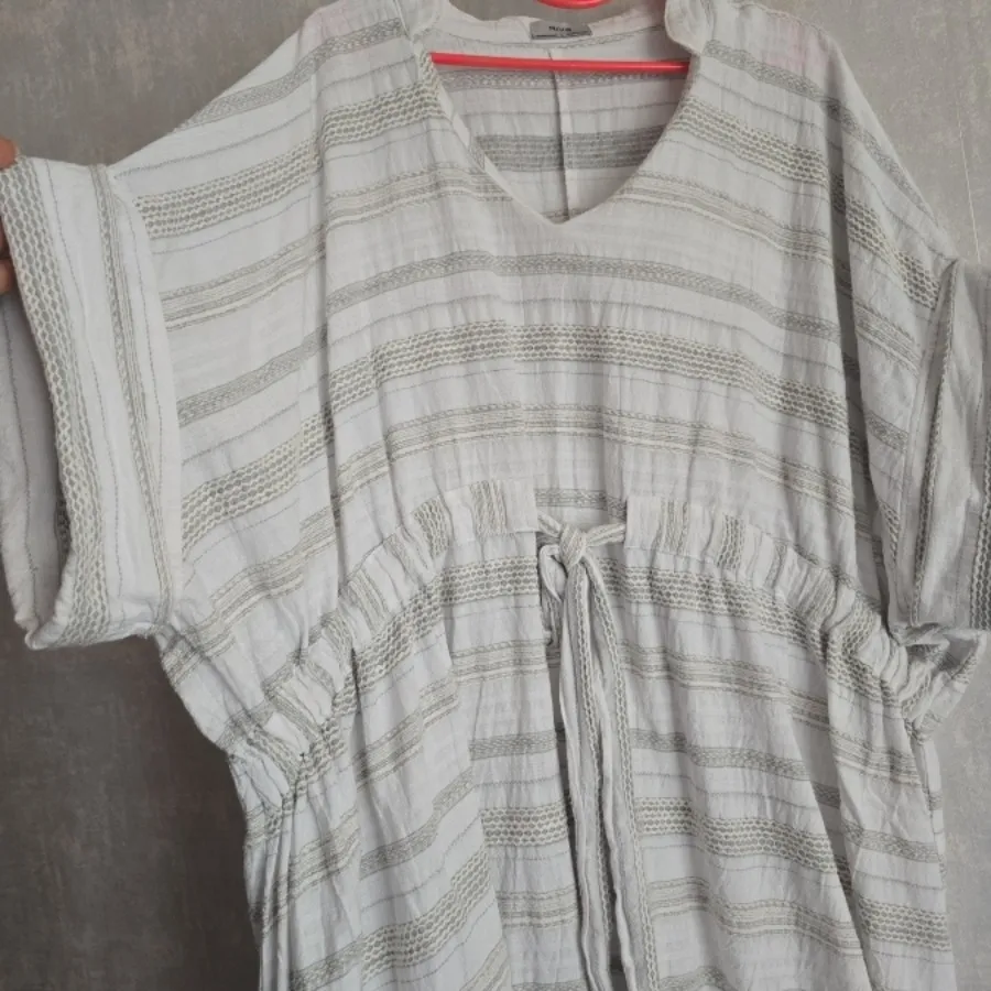 ساحلی خوشرنگ وکاربردی