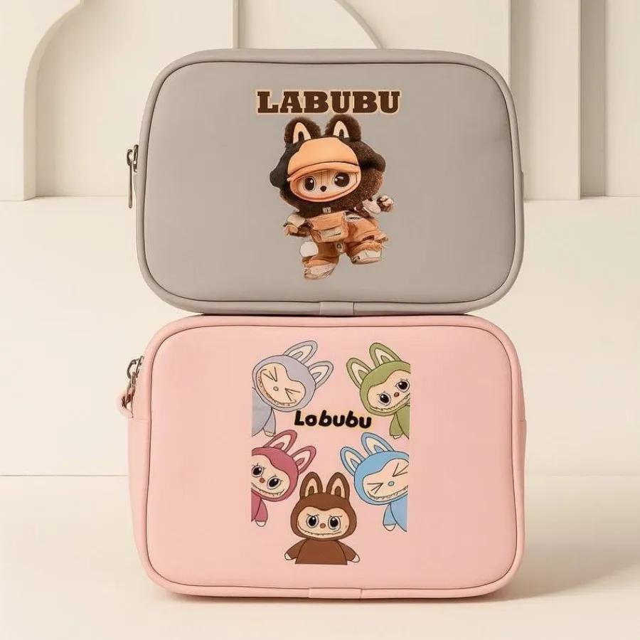 کیف پاسپورتی labubu