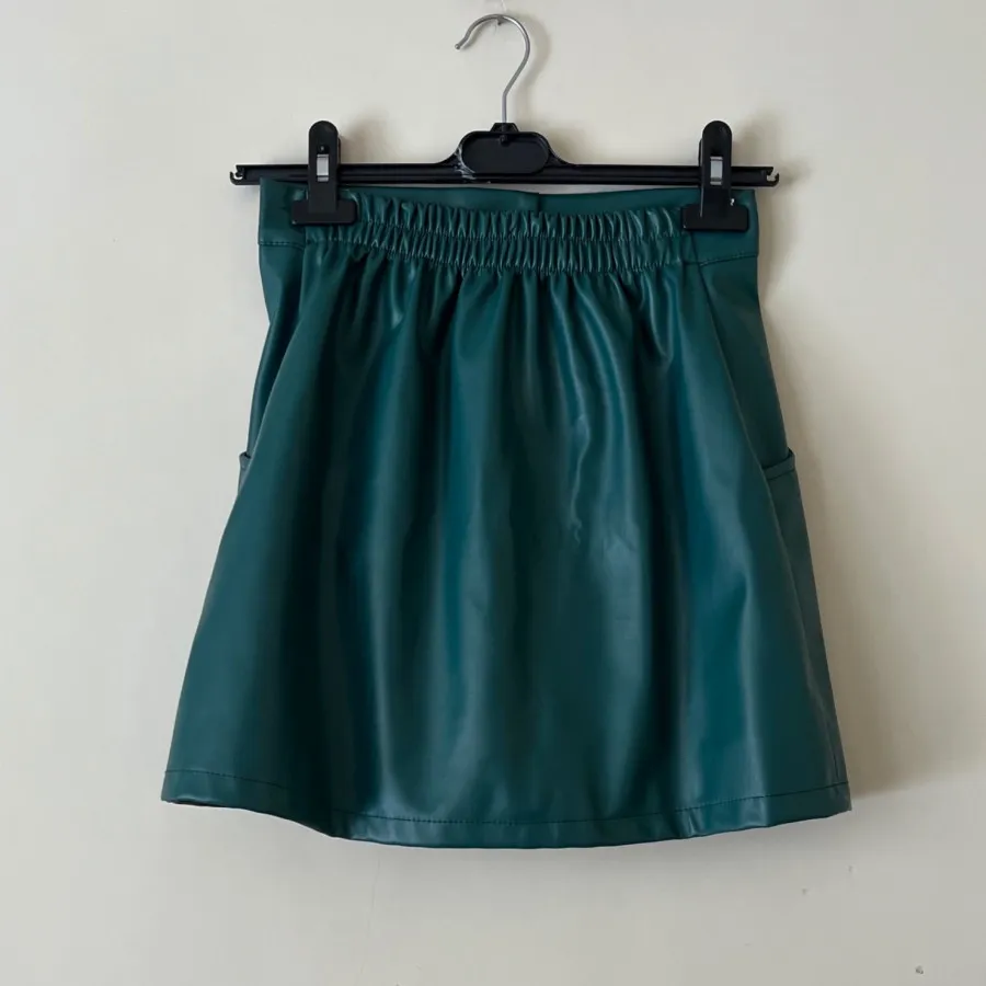 کت و دامن چرم دخترانه