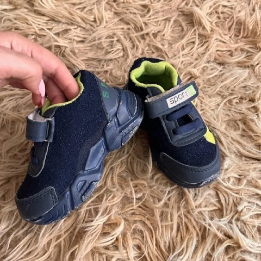 کتونی بچگانه