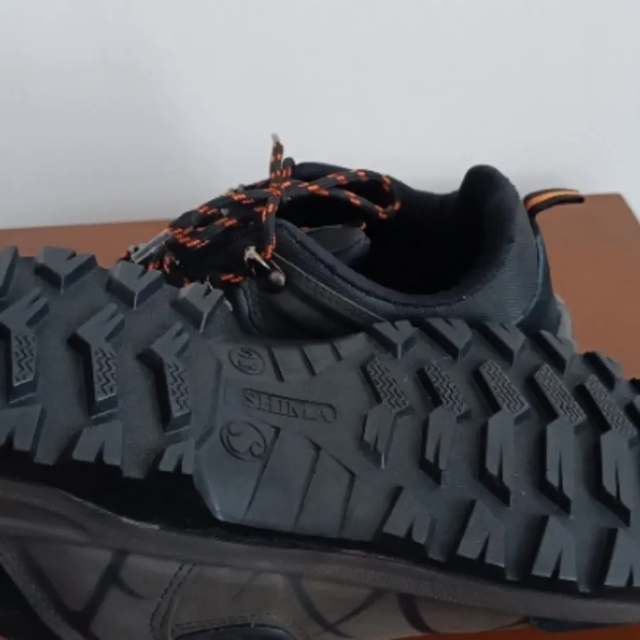 کفش اسپورت ورزش کوهنوردی