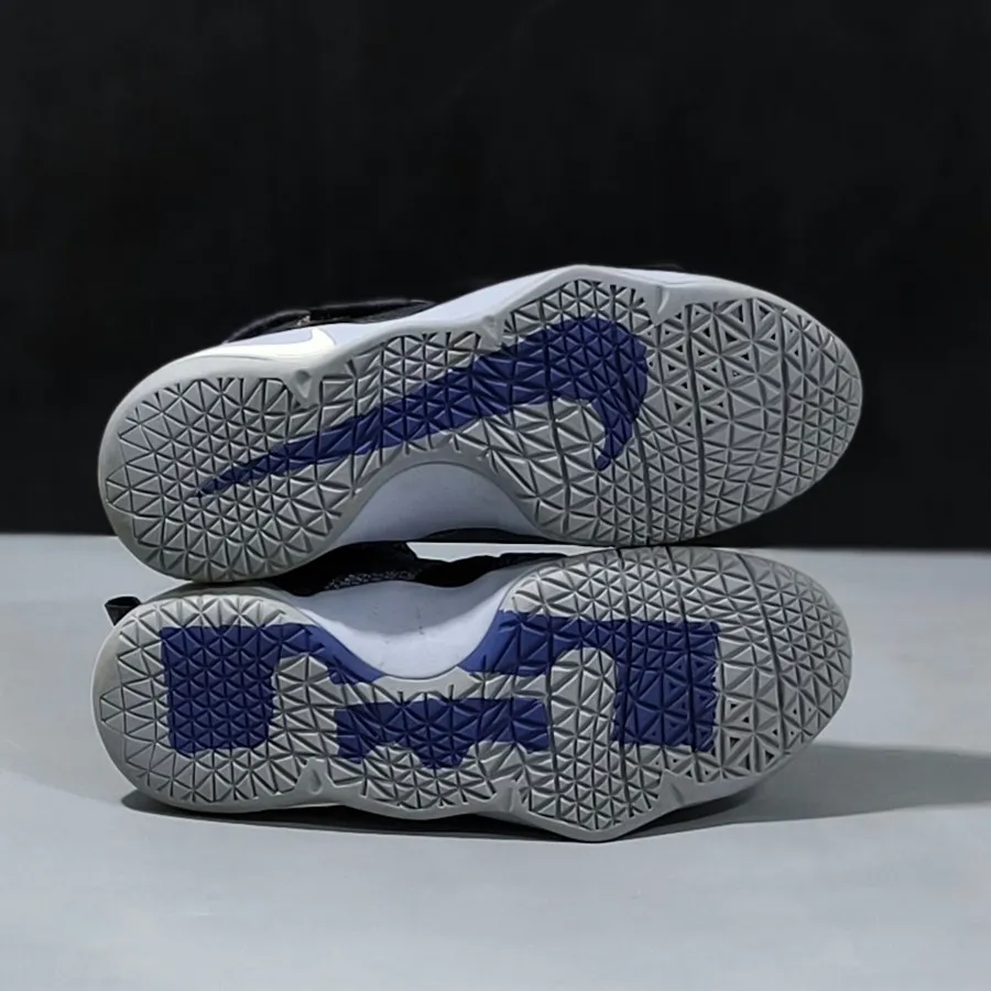 نایک اورجینال سایز 39