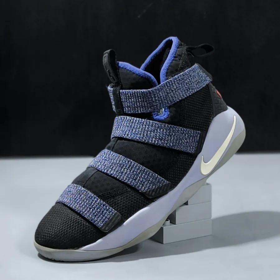 نایک اورجینال سایز 39