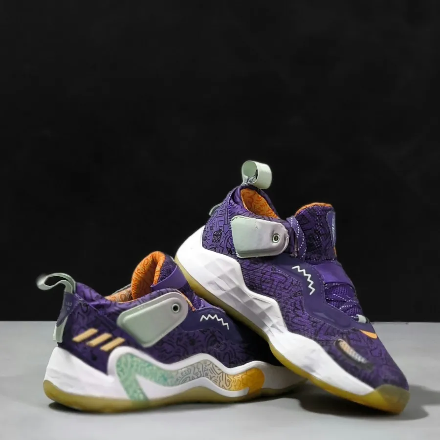 آدیداس اورجینال سایز 39