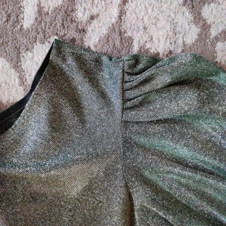 پیراهن یقه رومی لمه