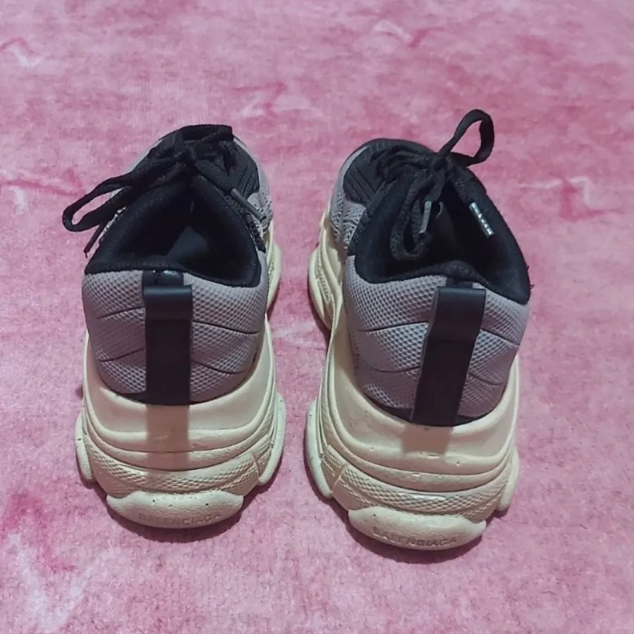 کتانی زنانه