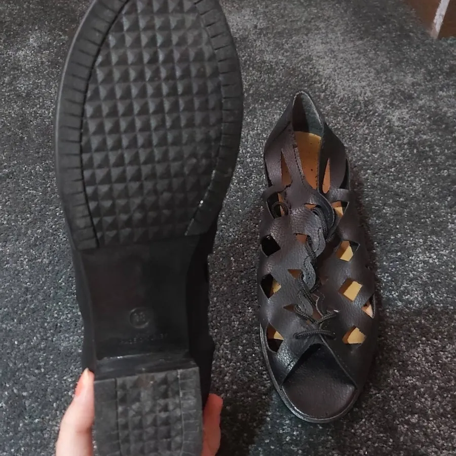 کفش تابستانی