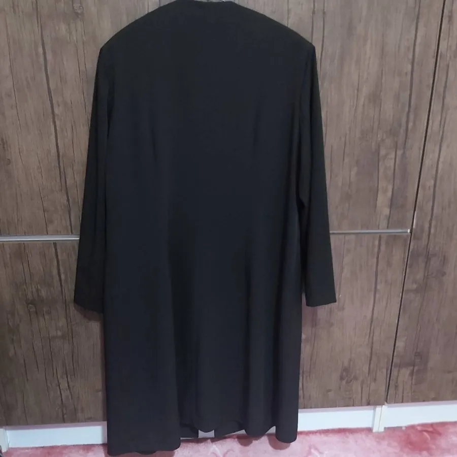 مانتو جلو گلدوزی شده