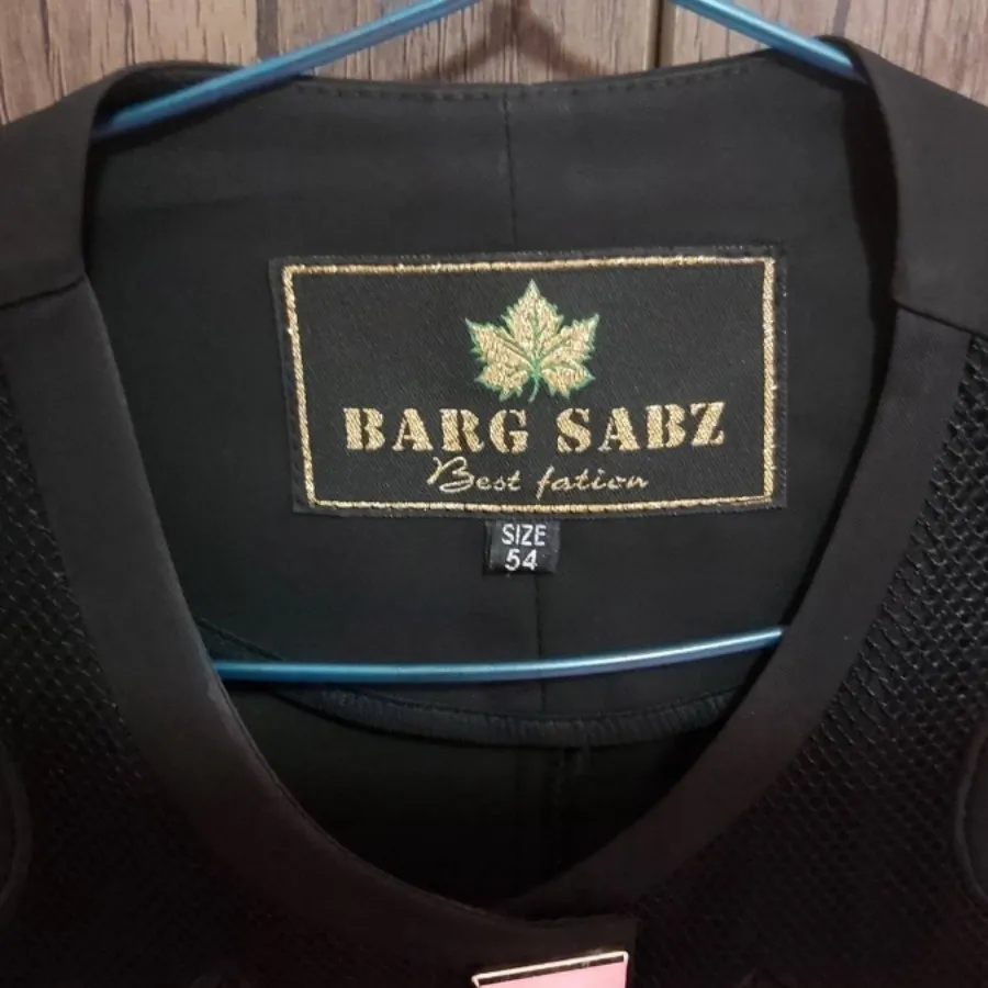 مانتو جلو گلدوزی شده