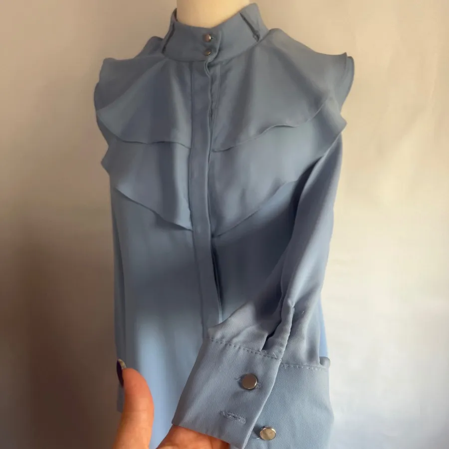 شومیز بلند آبی جذاب