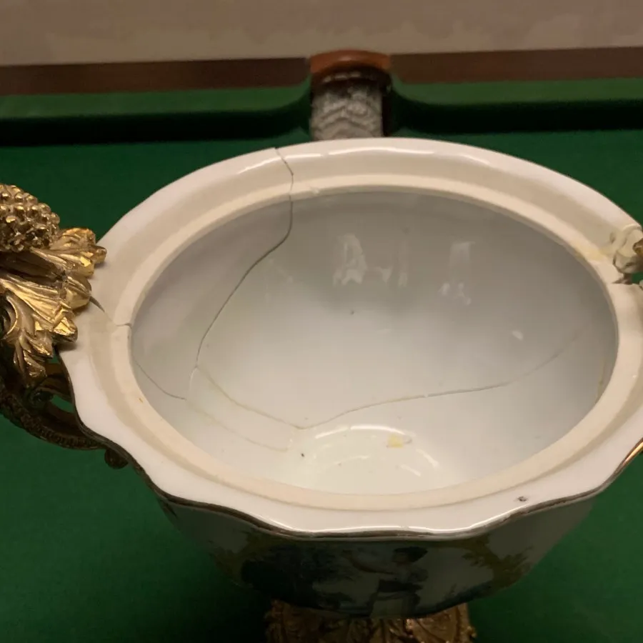 شکلات خوری لمونژ