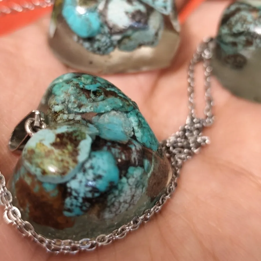 گردنبند فیروزه نیشابور