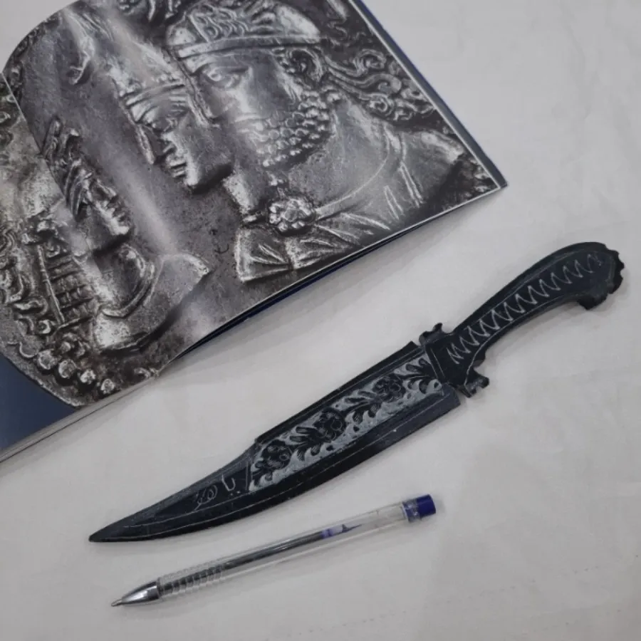 دکوری چاقو سنگی