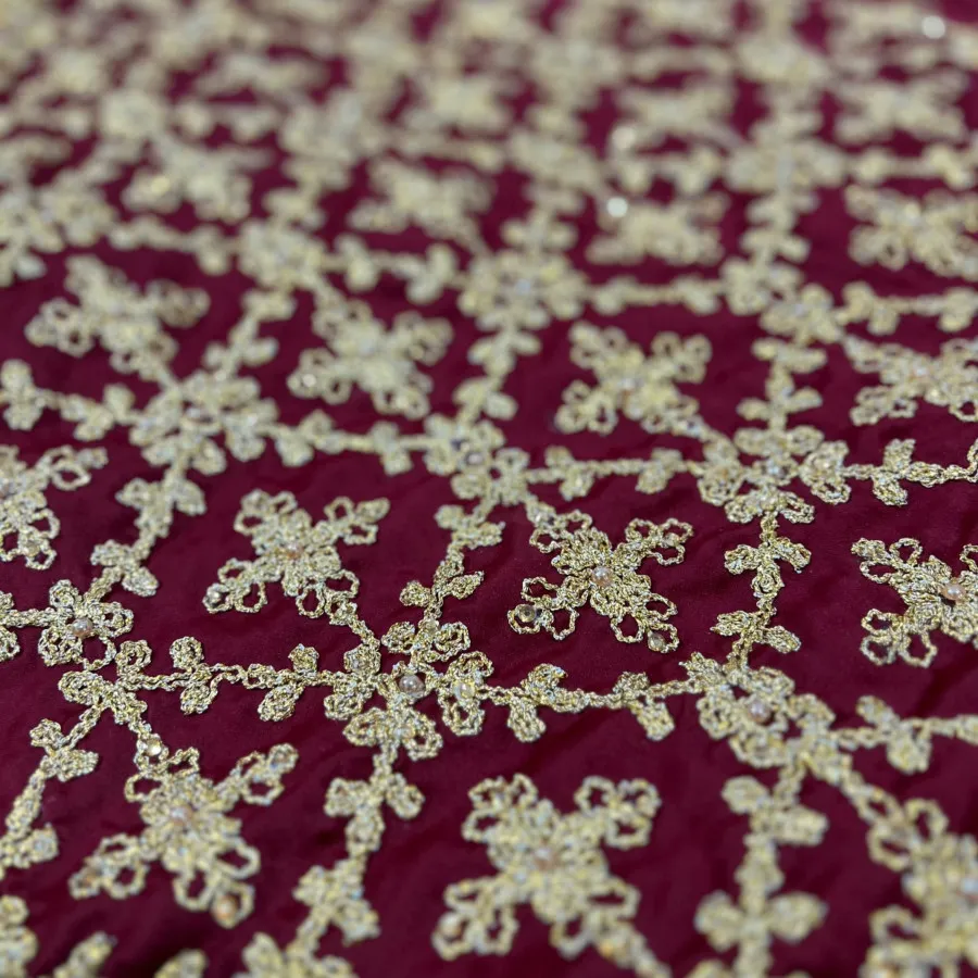 پارچه ساتن سوزن دوزی زرشک