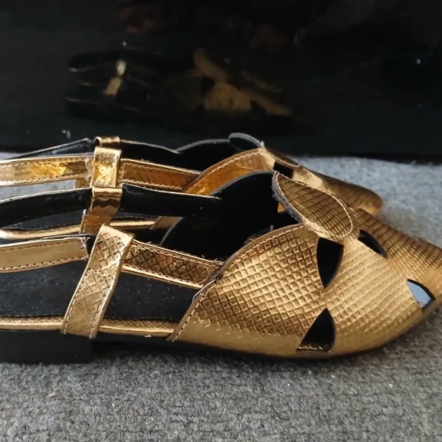 کفش تابستانی