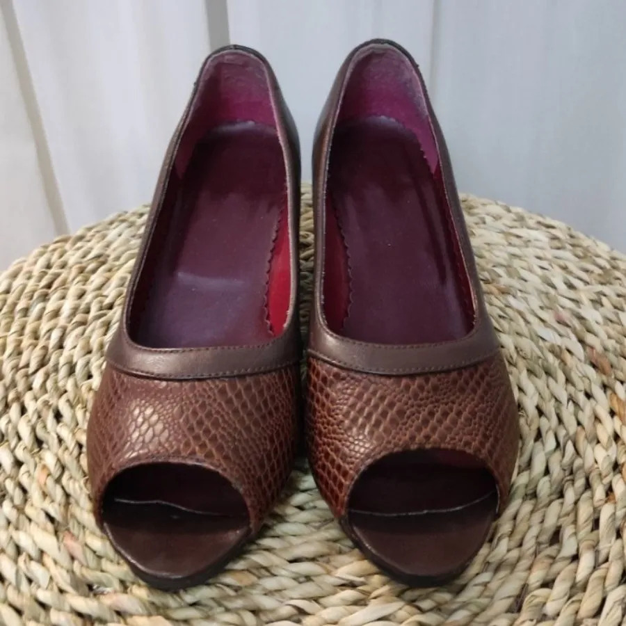 کفش پاشنه بلند