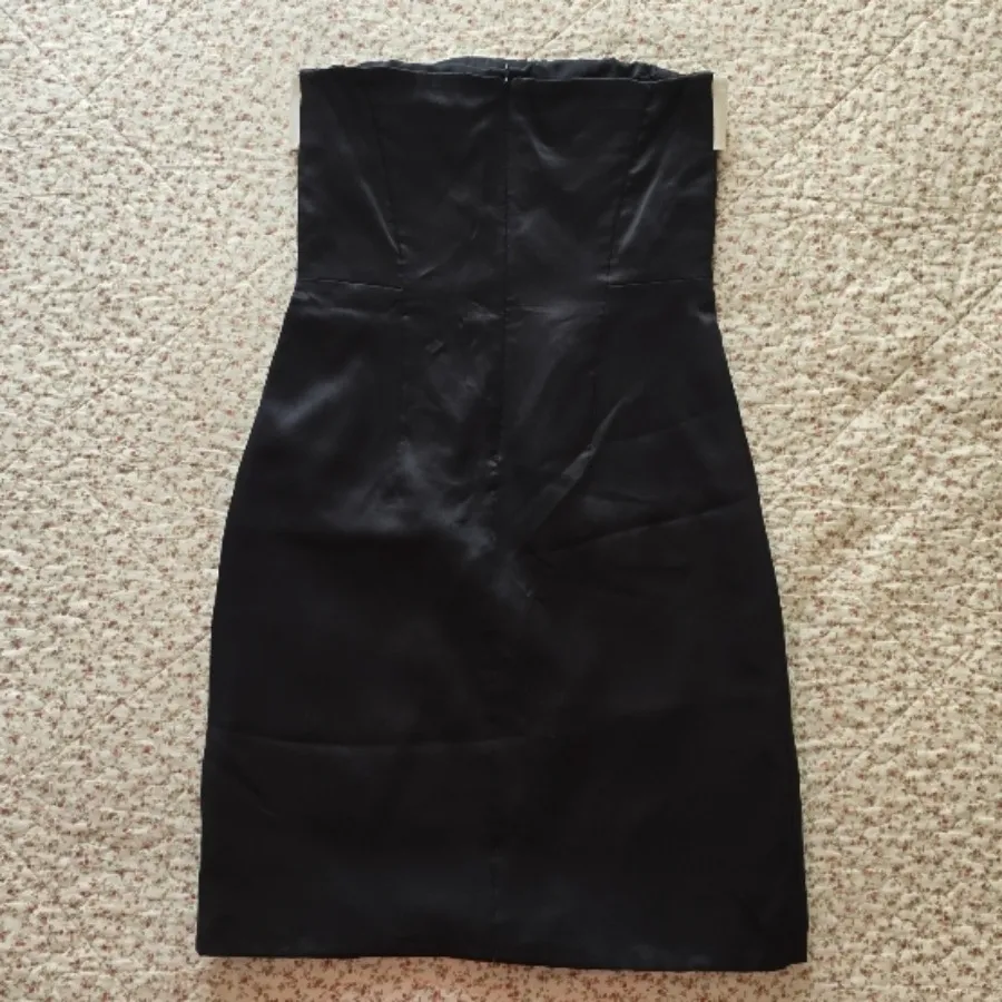 پیراهن شب دکلته