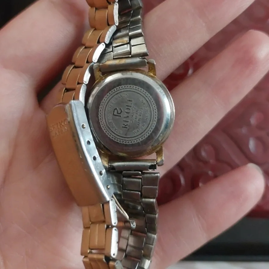 ساعت ریوولی rivoli