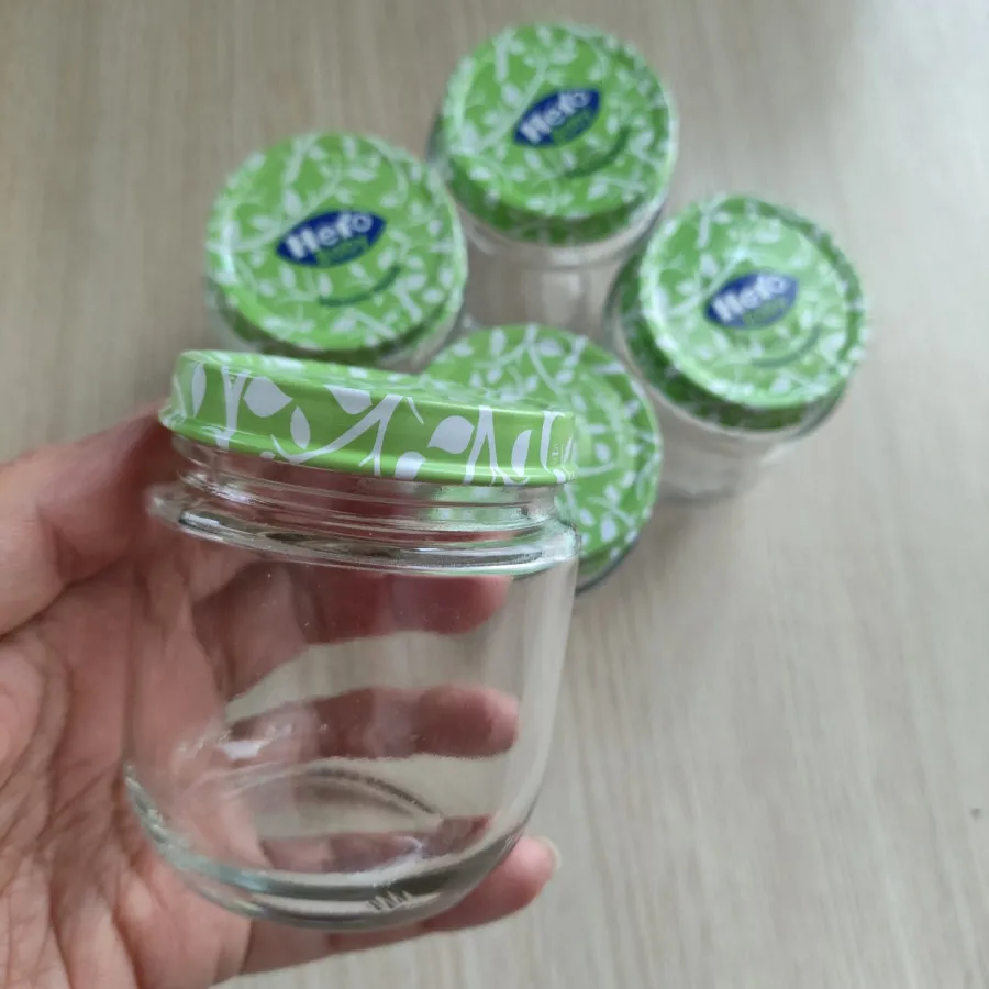 بانک شیشه ای