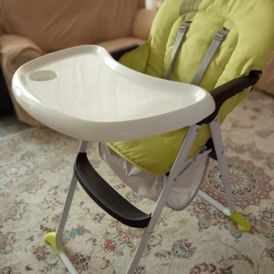 میز غذاخوری نوزاد