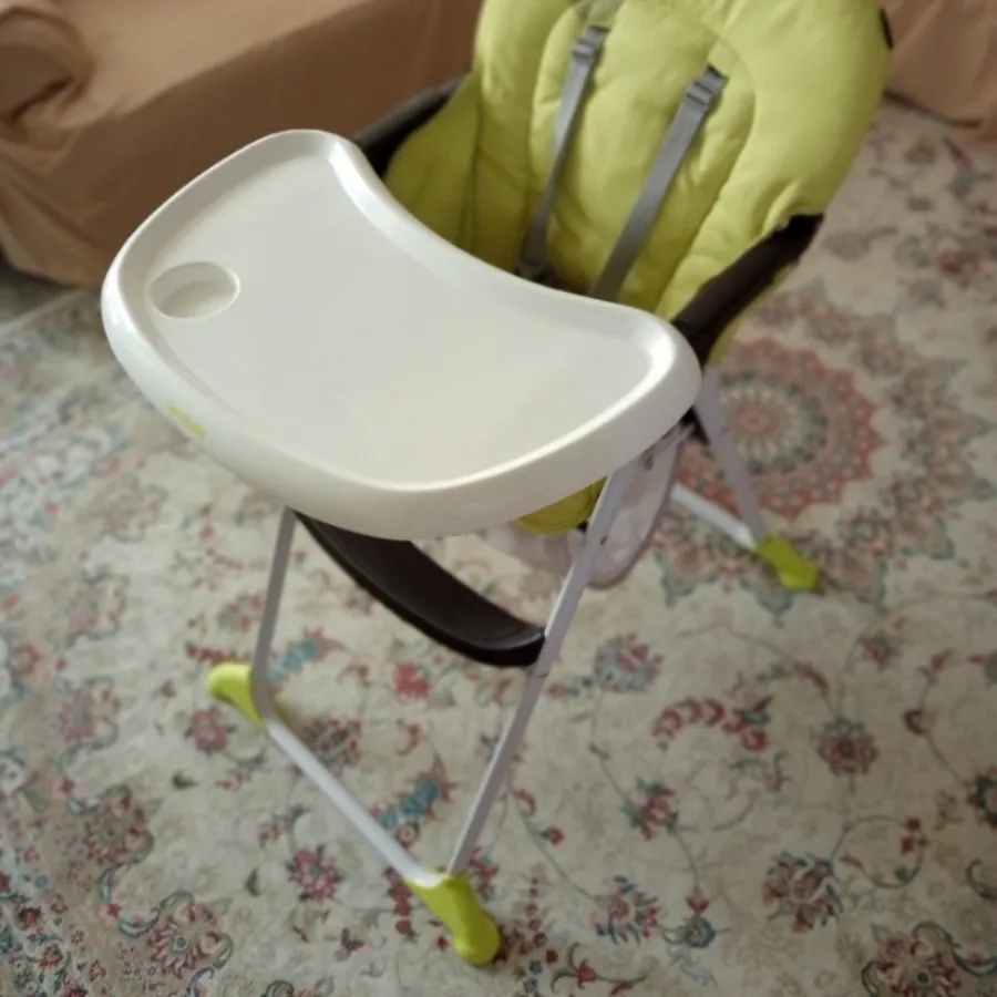 میز غذاخوری نوزاد